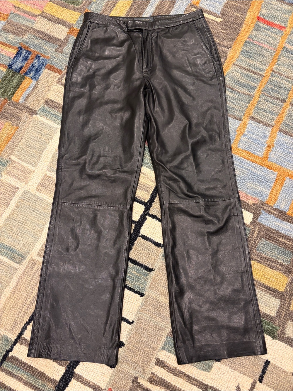 Genuine leather Banana Republic women’s black pants. Size 10 soft excellent cond